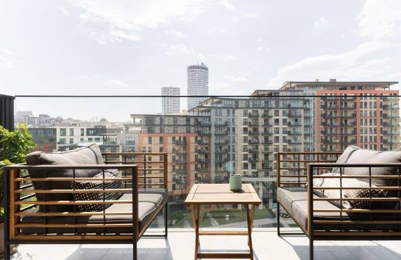 Alquiler de un elegante apartamento de 3 habitaciones, 81 m², BW Sole, Belgrade Waterfront, Belgrado, Serbia